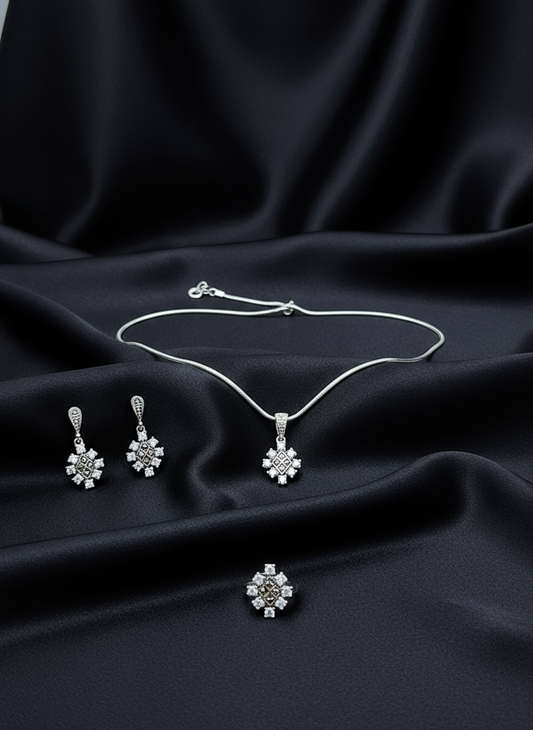 Kashvi Bloom Silver Set