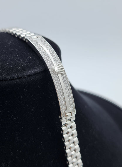 Classic Crest Men’s Silver Bracelet