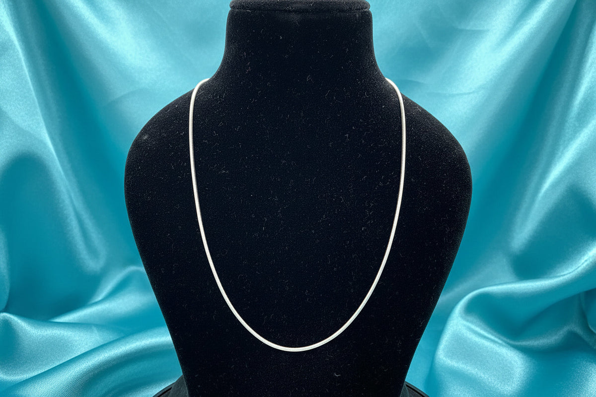 Silken Curve Snake Men's Silver Chain