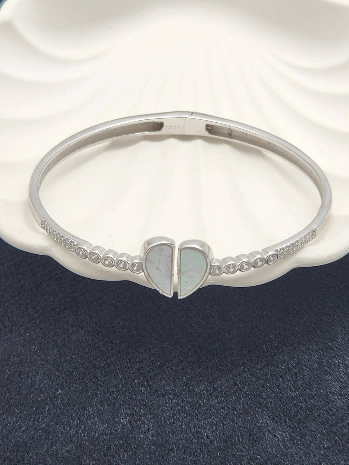 Amora Heartline Silver Kada