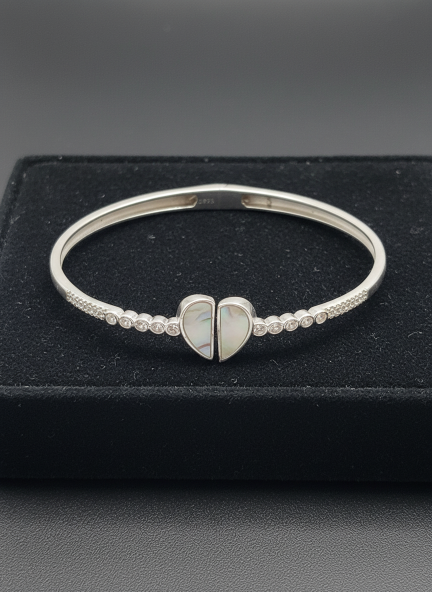 Amora Heartline Silver Kada
