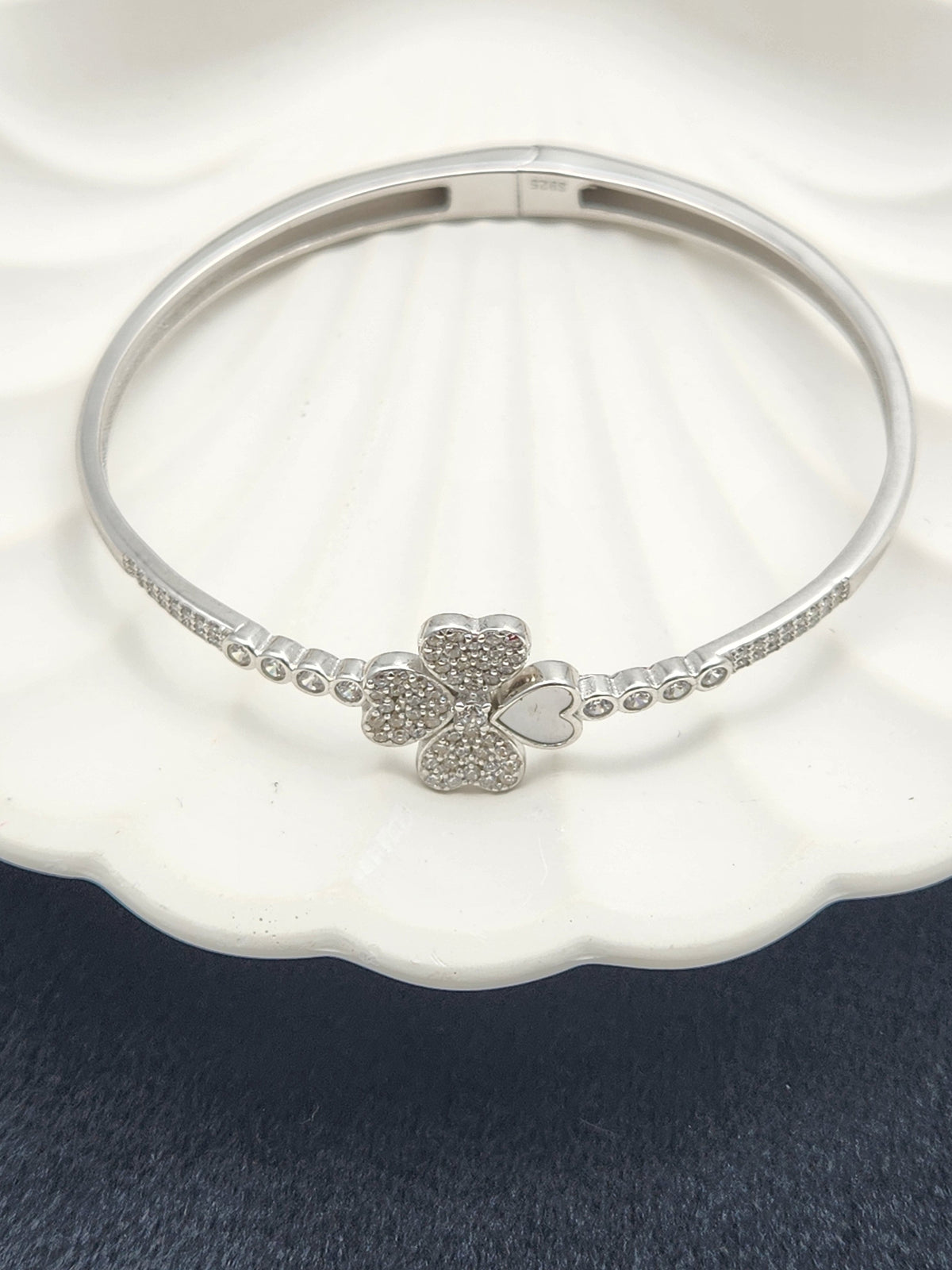Clover Amour Silver Kada