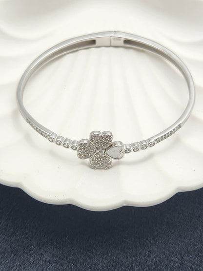 Clover Amour Silver Kada