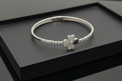 Clover Amour Silver Kada