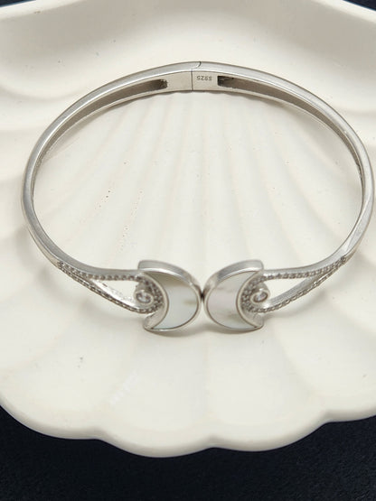 Eterna Curl Silver Kada