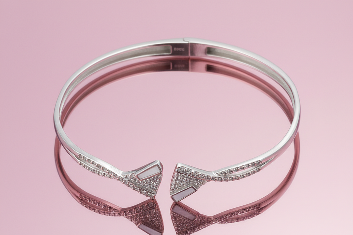 Aurora V-Edge Silver Kada