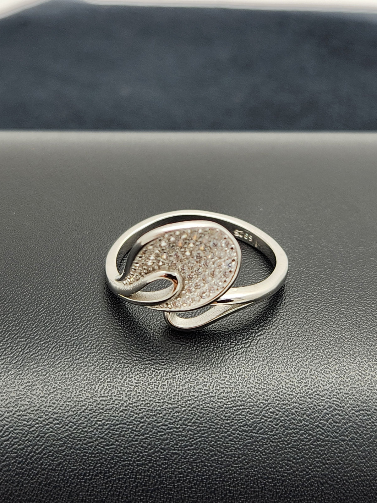 Silver Serene Swirl Silver Ring