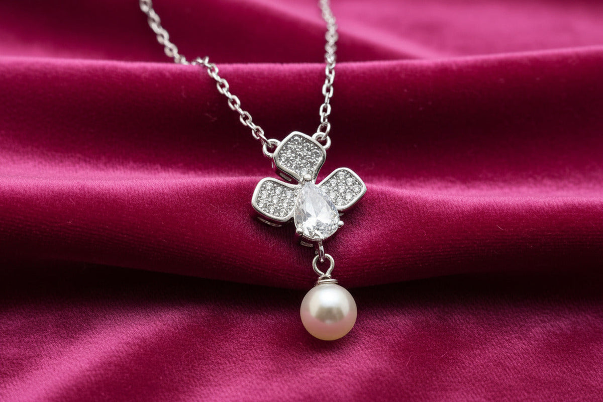 Pearl Clover Grace Set