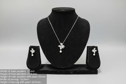 Pearl Flutter Necklace Set