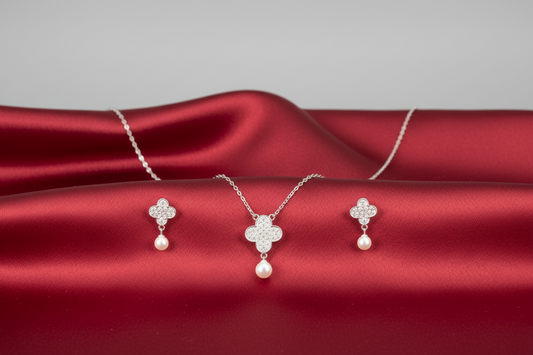 Pearl Clover Grace Set