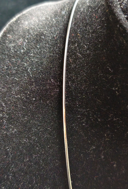 Sleek Serene Chain