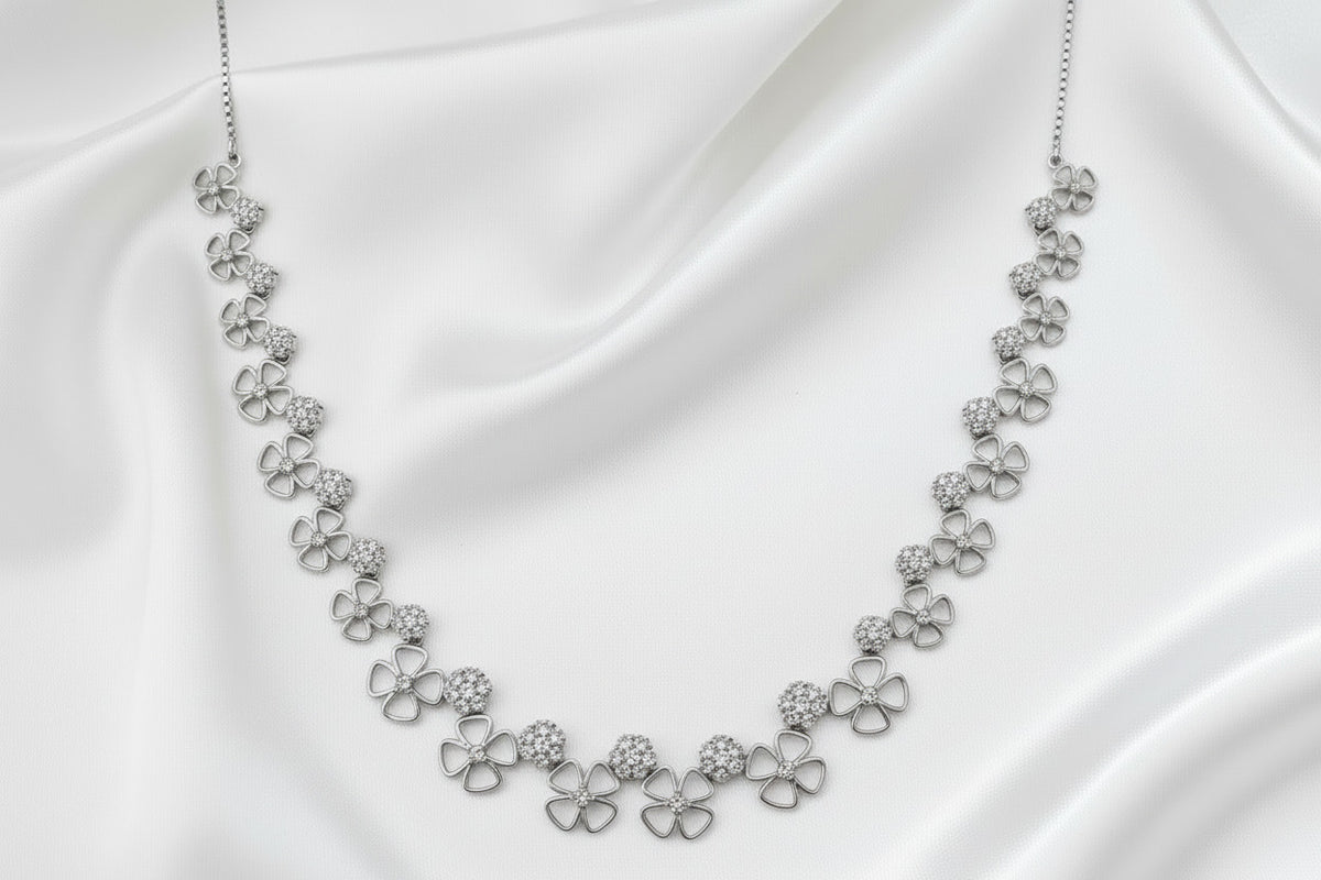 Blossom Glow Necklace Set