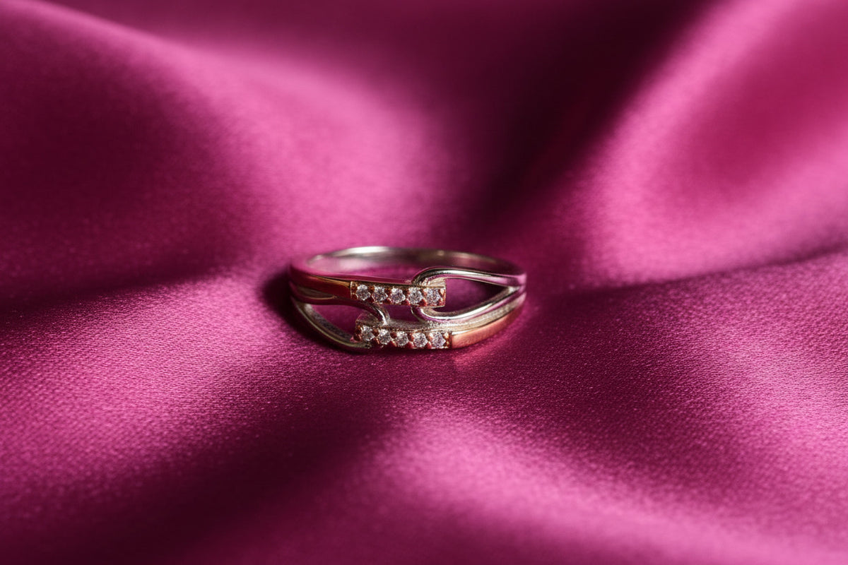 Twist Shine Ring