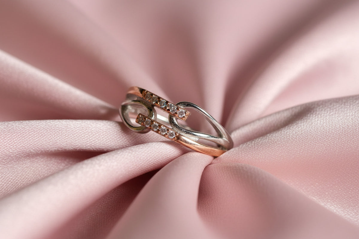 Twist Shine Ring