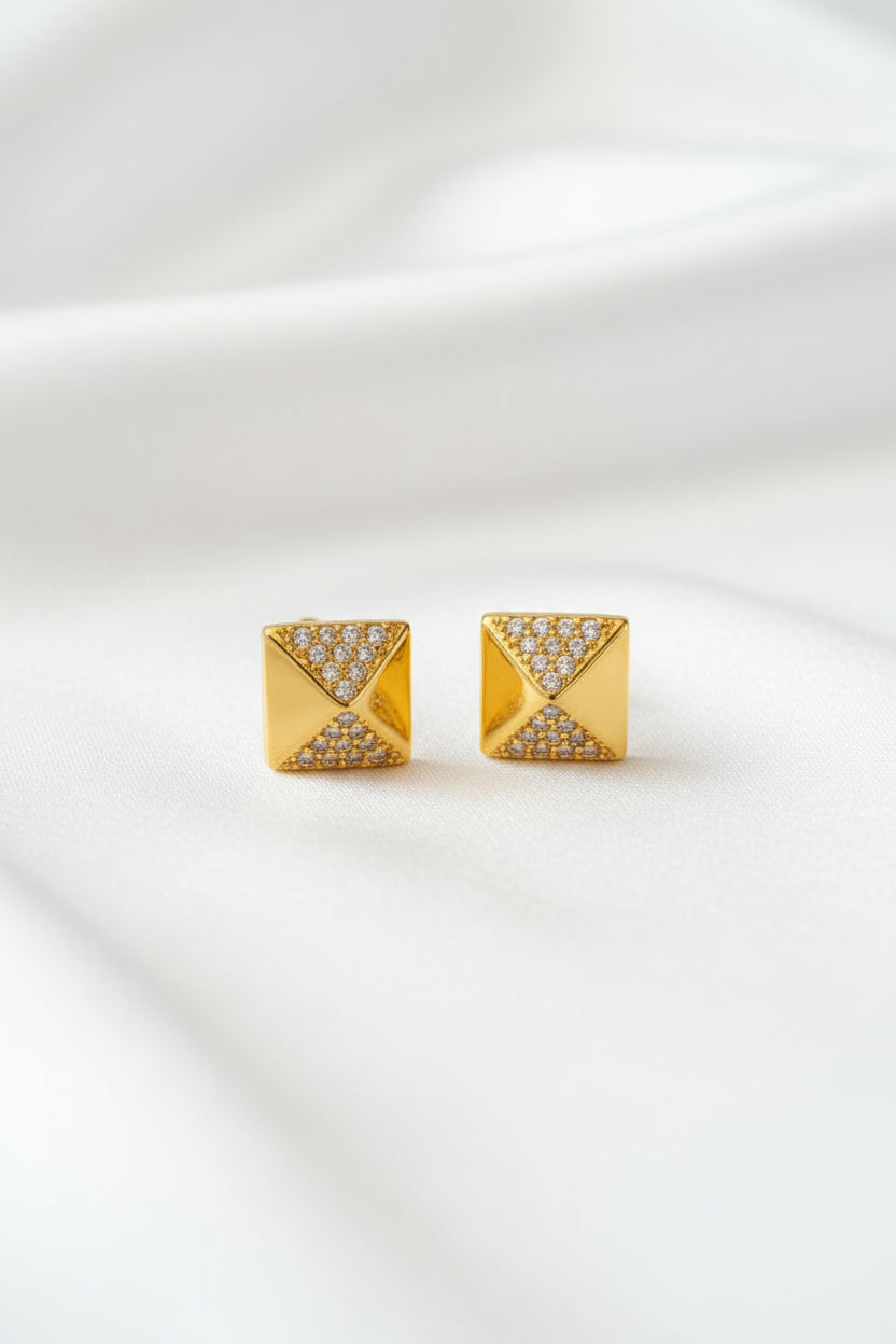 Celeste Corner Studs