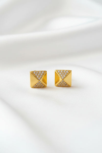 Celeste Corner Studs