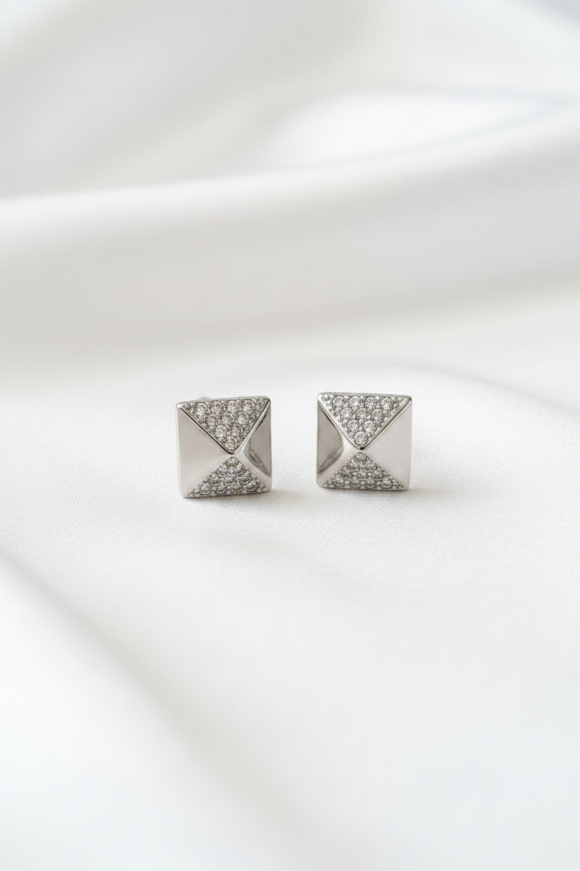 Celeste Corner Studs