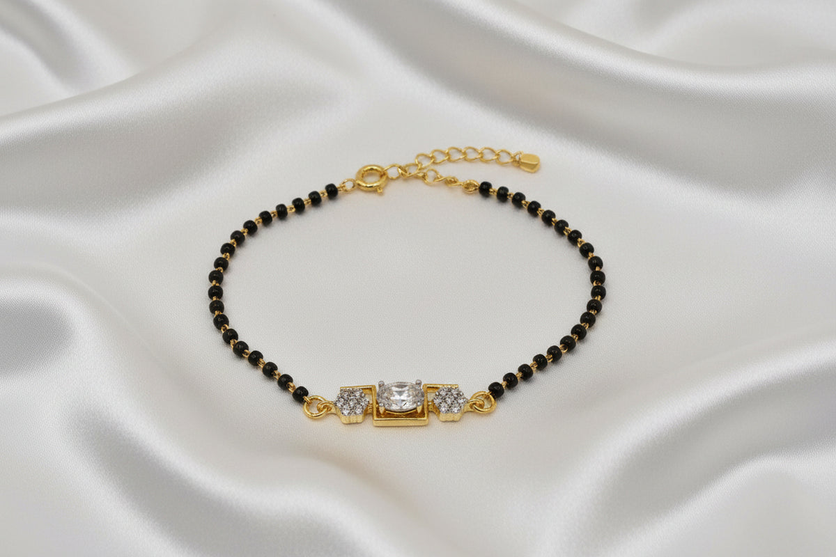 Noir Crystal Link Bracelet