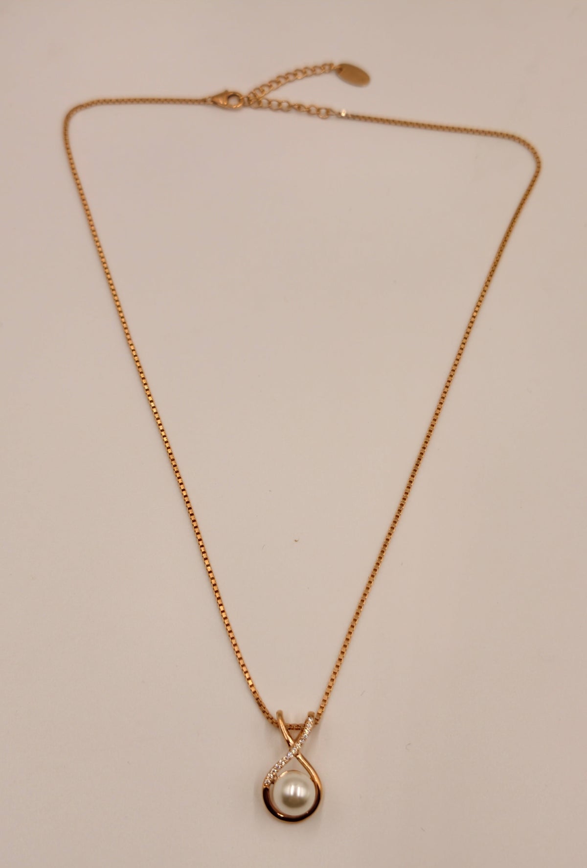 Pearl Loop Necklace