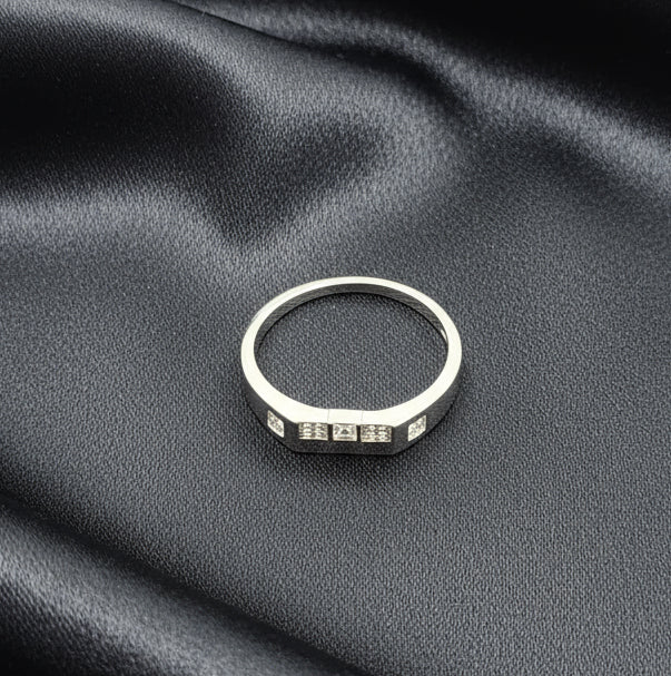 Sovereign Crest Men’s Silver Ring