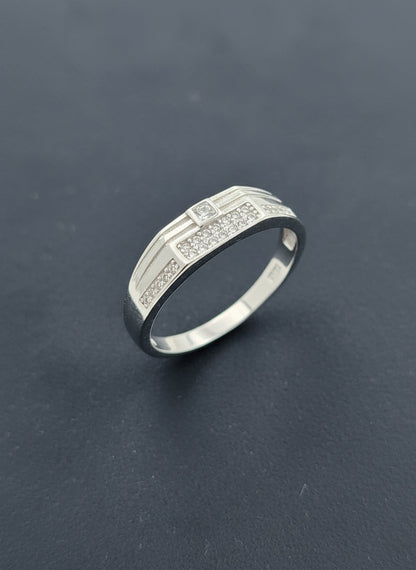 Regal Grid Men’s Silver Ring