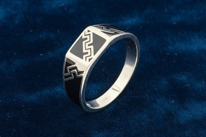 Obsidian Crest Men's Silver Band