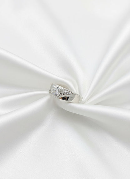 Apex Solitaire Men’s Silver Ring