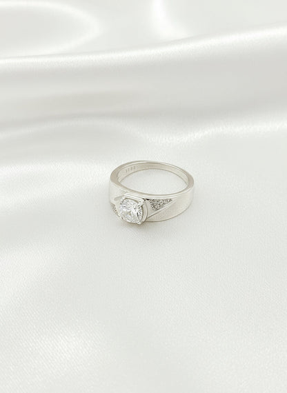 Apex Solitaire Men’s Silver Ring