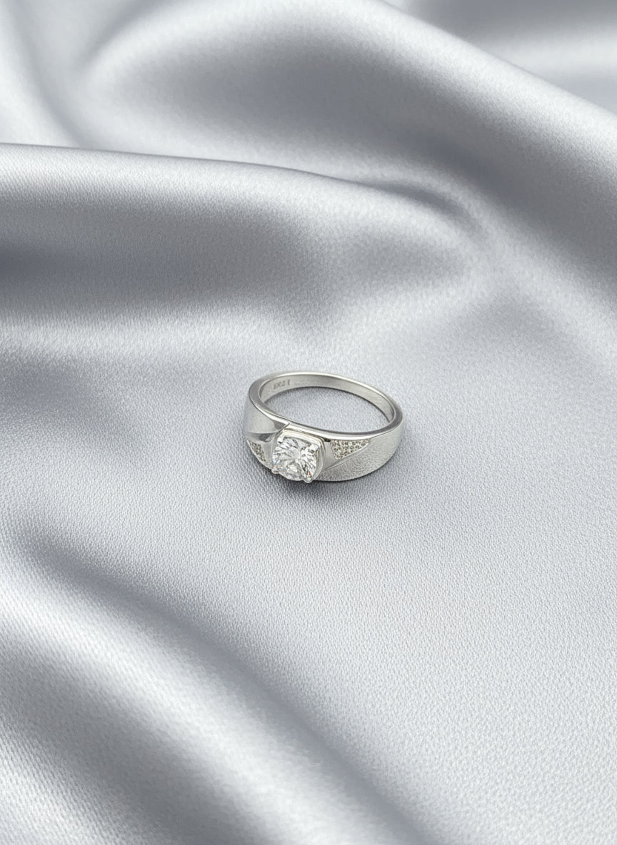Apex Solitaire Men’s Silver Ring
