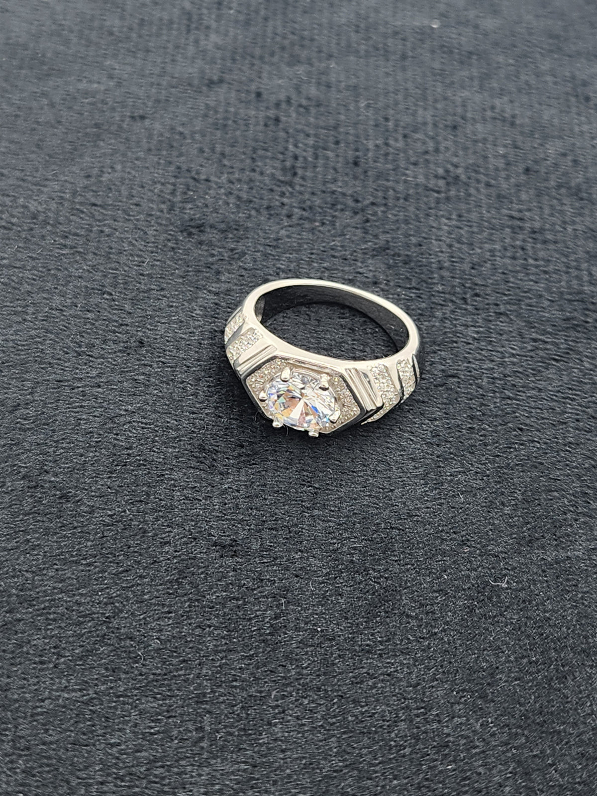 Titan Zirconia Men’s Silver Ring