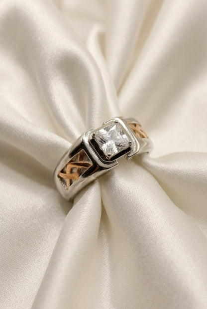 Royal Twist Silver Ring