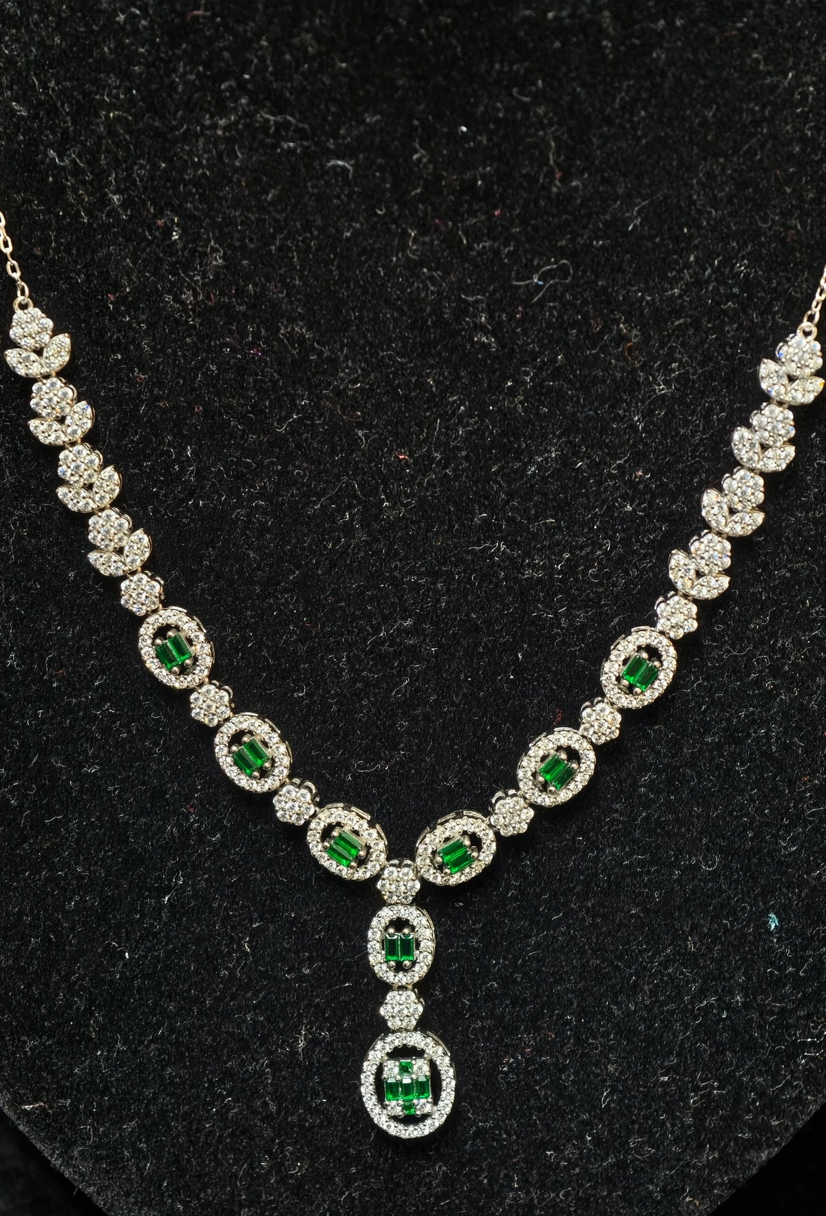 Emerald Royale Cascade Set