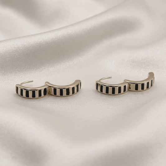 Black Stripe Bali