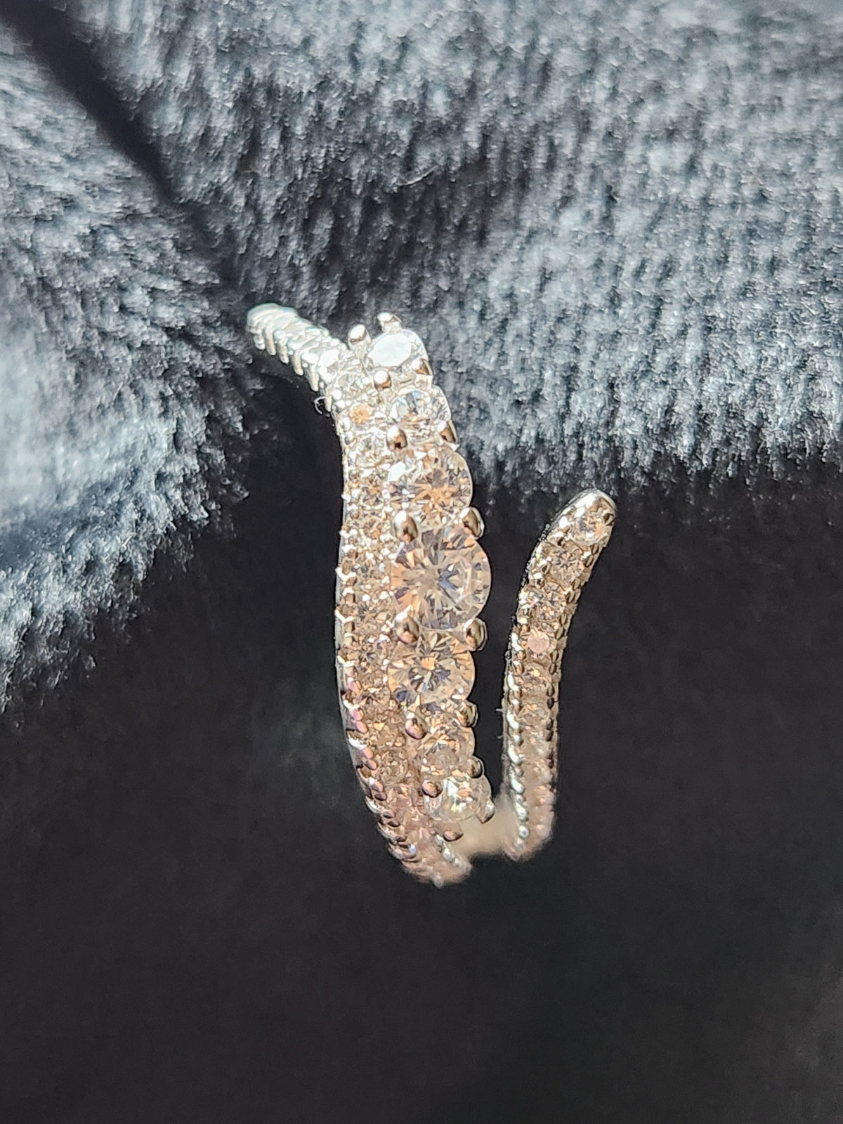 Sparkle Wave Silver Ring