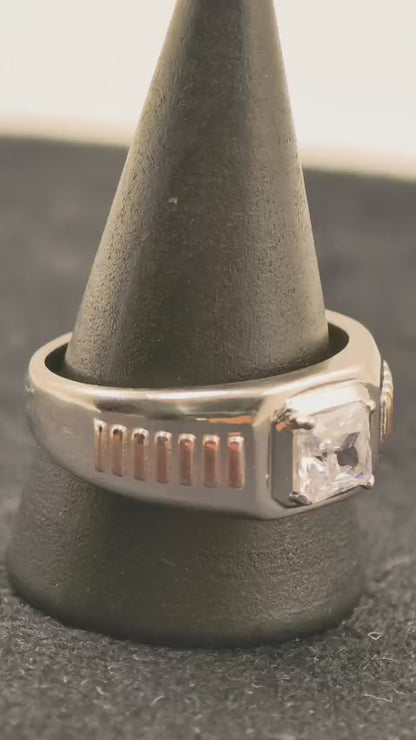 Royal Ribbed Silver Ring