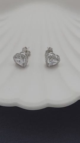 Amour Halo Studs