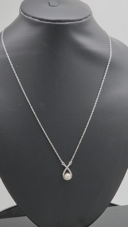 Infinity Pearl Pendant Set