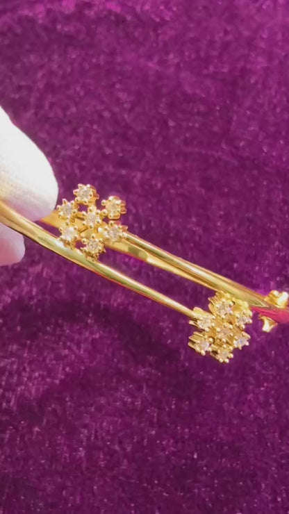 Golden Bloom Crystal Bracelet
