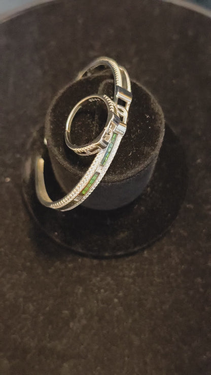 Emerald Lock Luxe Ring & Bracelet Set