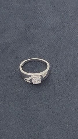 Apex Solitaire Men’s Silver Ring