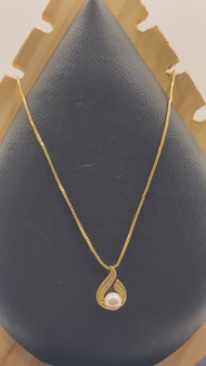 Pearl Grace Necklace